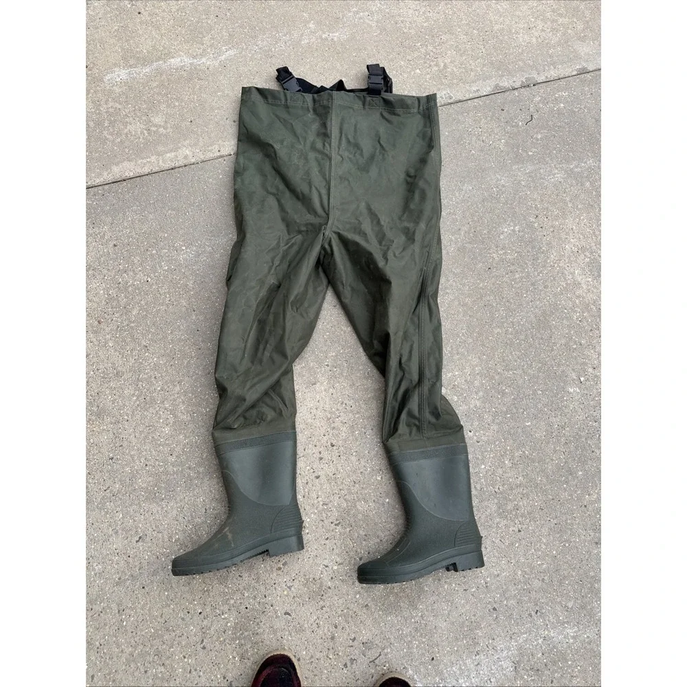 Men's Size 9 Chest Waders PVC Fishing Hunting Waterproof Boot Foot